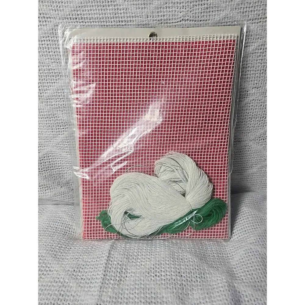 Vintage Vogart Crafts Christmas Stocking Net Darning Kit Snowman Style 2946
